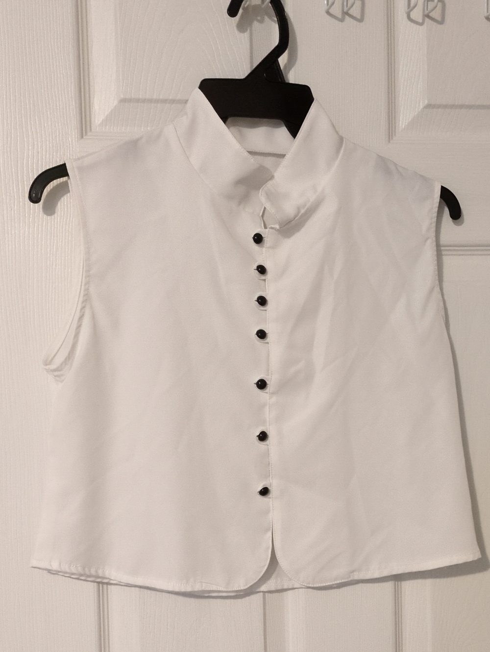 Sleeveless White Mandarin Collar Button Front Top